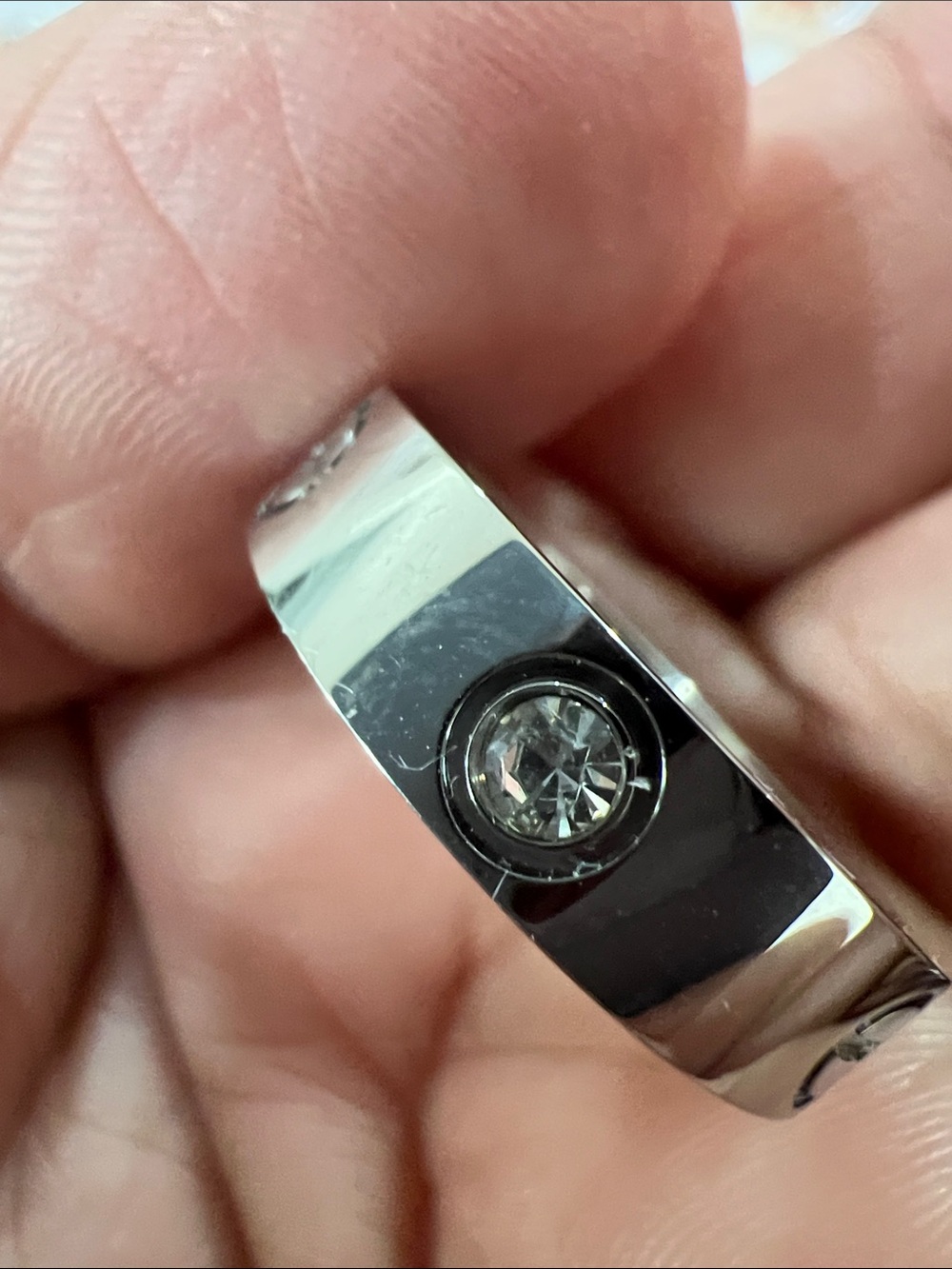 Source Unknown Silver-Tone  Band with Clear Center Stone